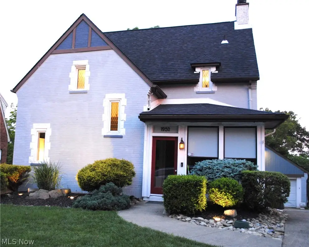 1952 Mccauslen Manor, Steubenville, OH 43952 - #1