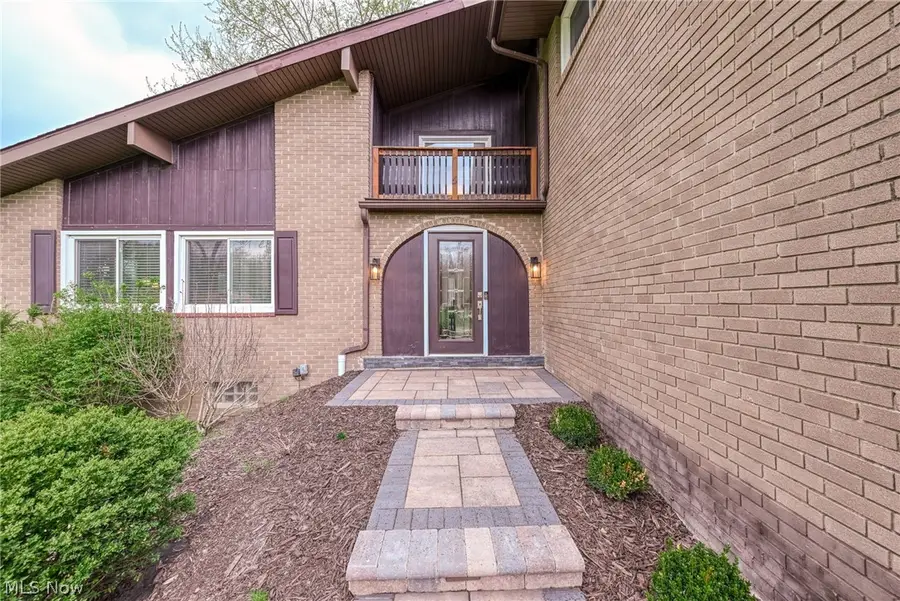 5941 Stow Road, Hudson, OH 44236 - #2