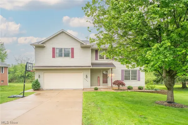 5782 Drenta Sw Circle, Navarre, OH 44662