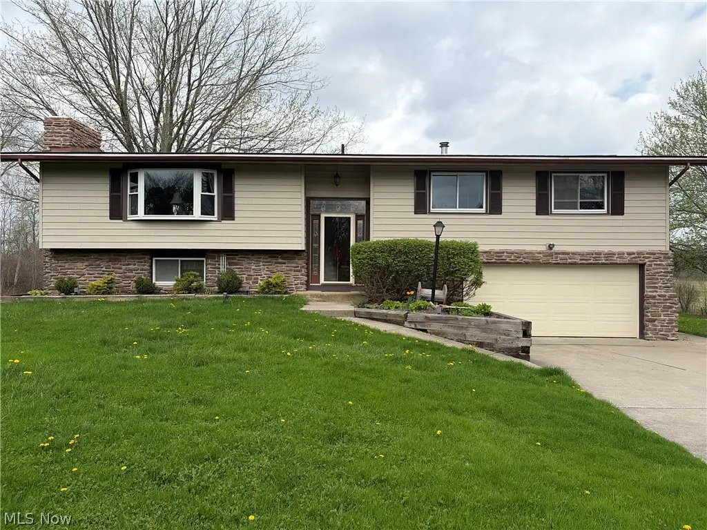 2633 Bartlett Road, Mantua, OH 44255 - #1