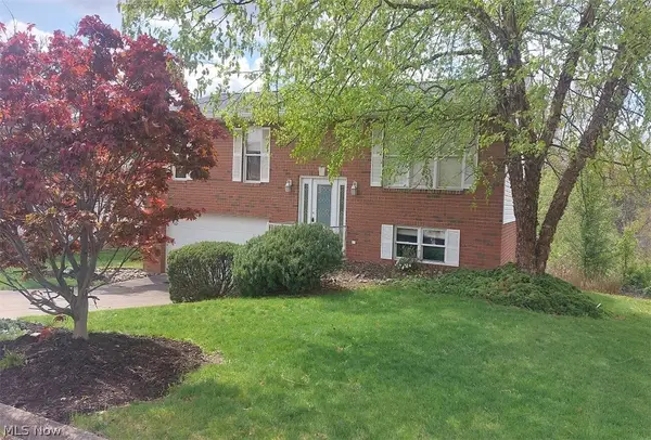 3241 Saint Charles Drive, Steubenville, OH 43952