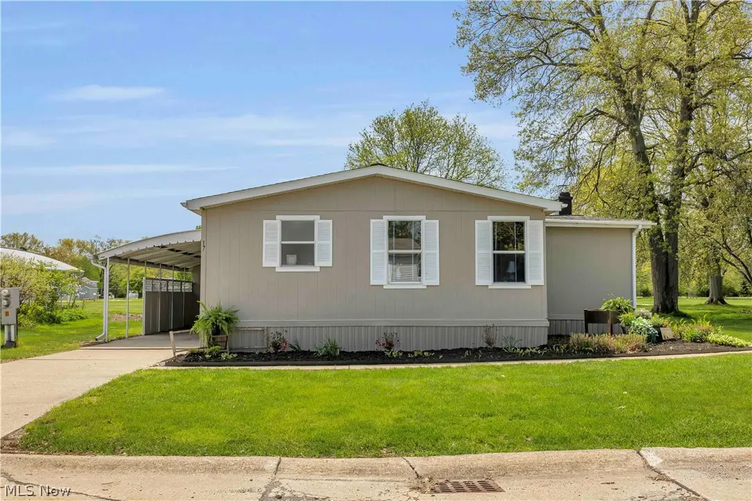 17 Trolleyview Lane, Olmsted, OH 44138 - #1