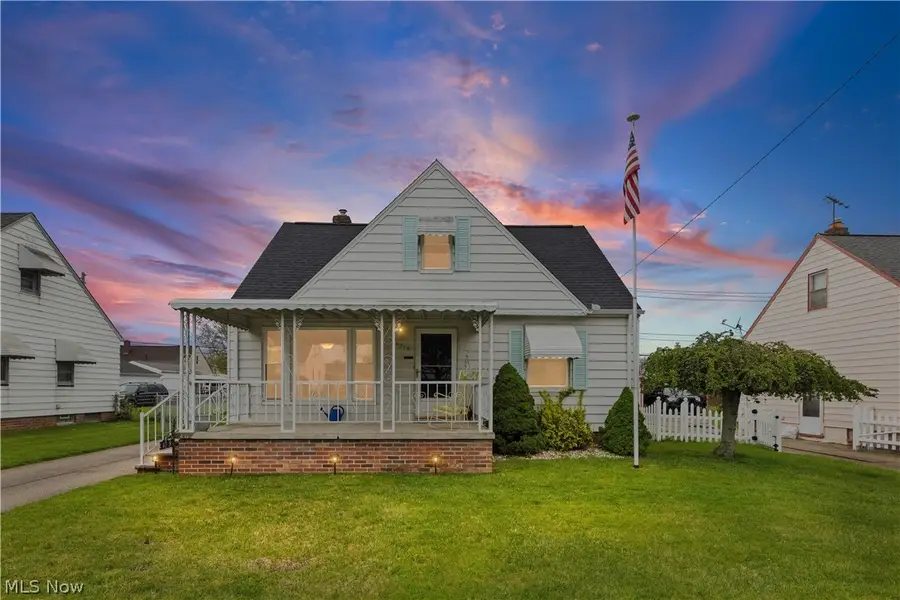 4718 Southwood Drive, Brooklyn, OH 44144 - #2