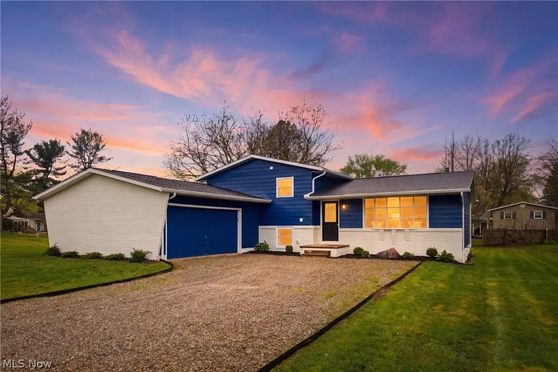 8621 Morrilton Cir Nw, North Canton, OH 44720 - #1