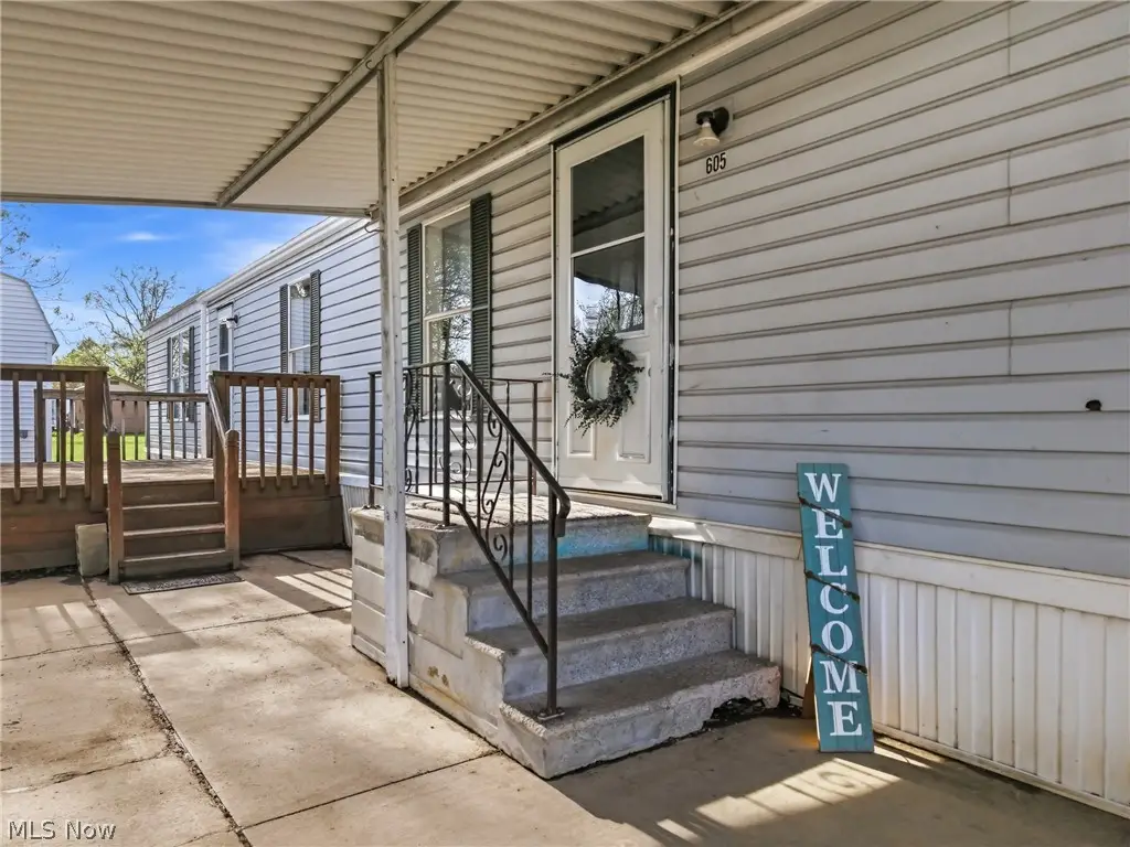605 Sugar Pines Sw Drive, Warren, OH 44481 - #1