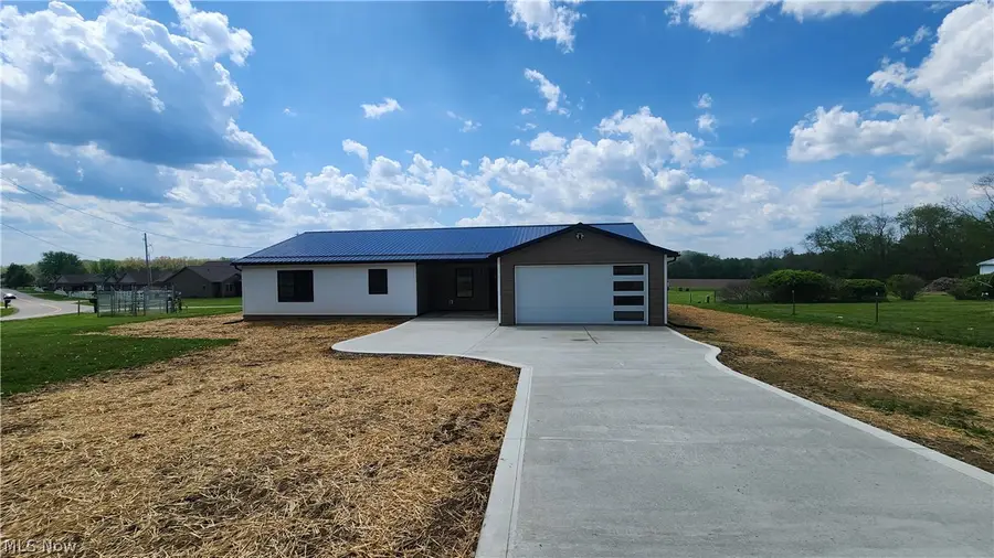 3190 Eastport Se Road, Dennison, OH 44621 - #2