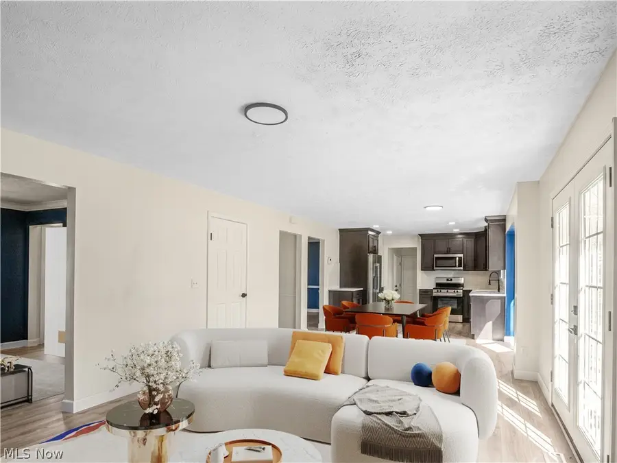 5196 Dickens Drive, Richmond Heights, OH 44143 - #2