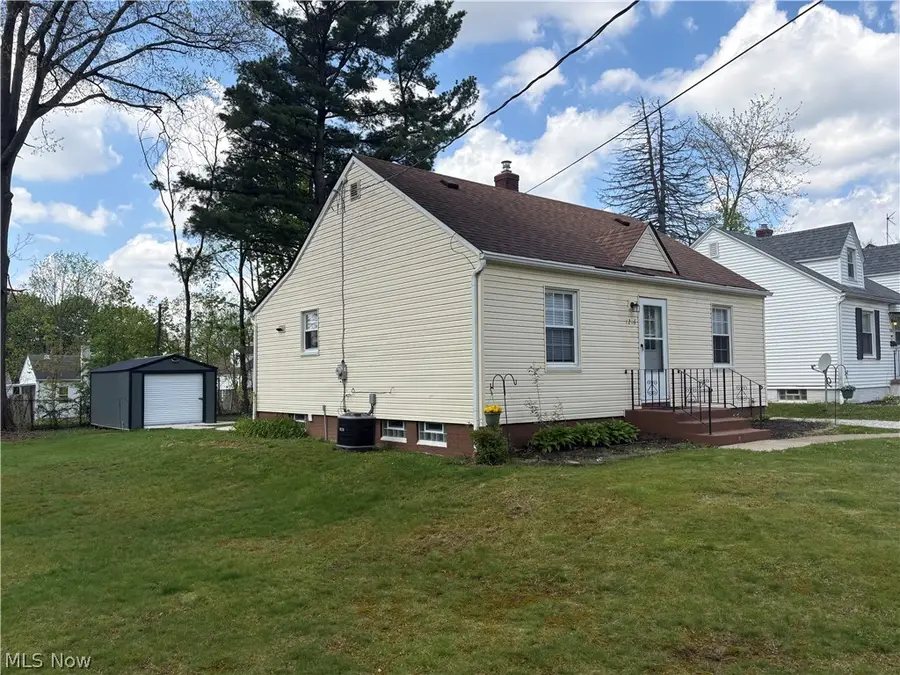 1216 Hardesty Boulevard, Akron, OH 44320 - #3