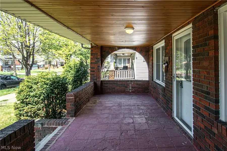 3211 W 116th Street, Cleveland, OH 44111 - #3