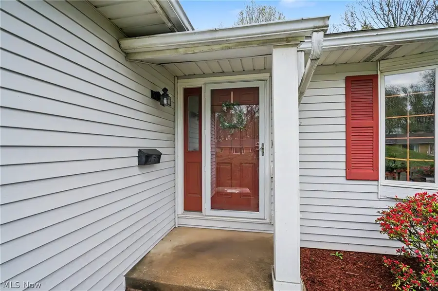 1210 Janet Nw Avenue, North Canton, OH 44720 - #3