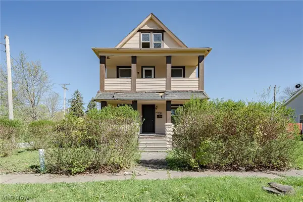 10901 Dove Avenue, Cleveland, OH 44105