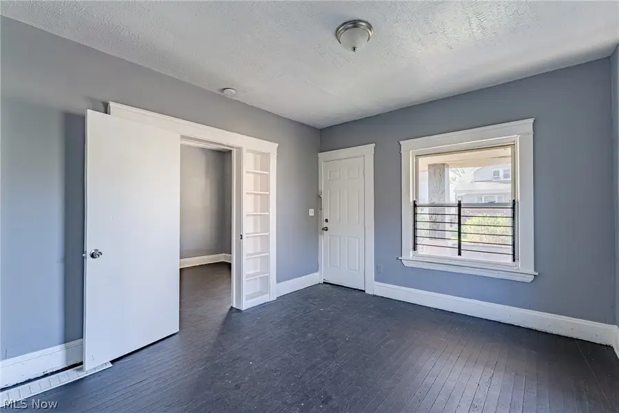 10901 Dove Avenue, Cleveland, OH 44105 - #3