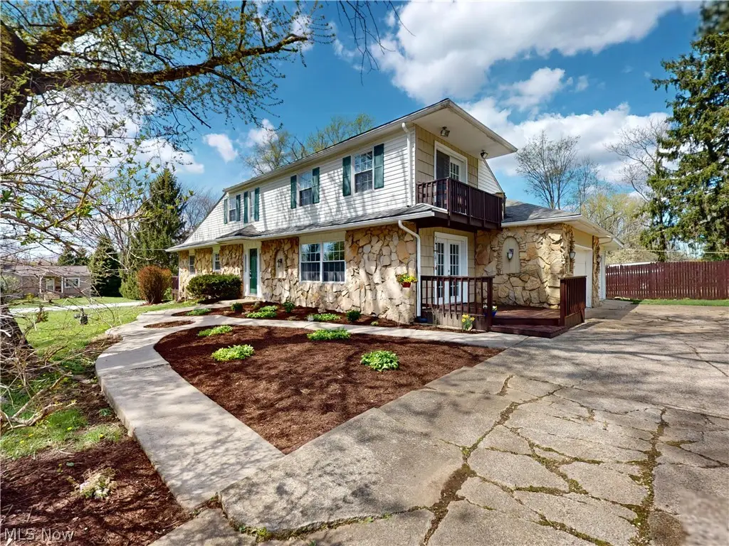 867 Sunset View Boulevard, Tallmadge, OH 44278 - #1