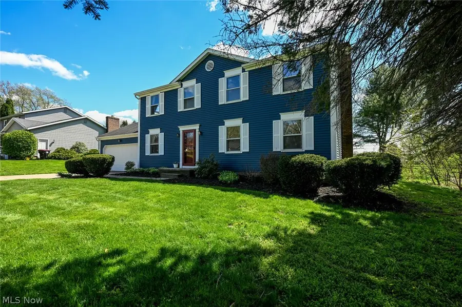 1800 Spotswood Nw Street, Uniontown, OH 44685 - #2