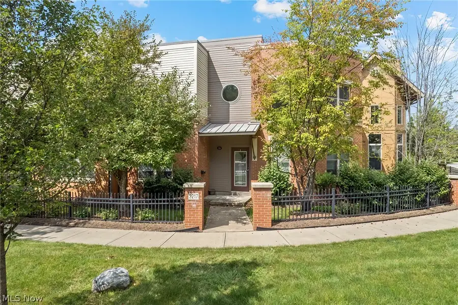 3217 Euclid Heights Boulevard, Cleveland Heights, OH 44118 - #2