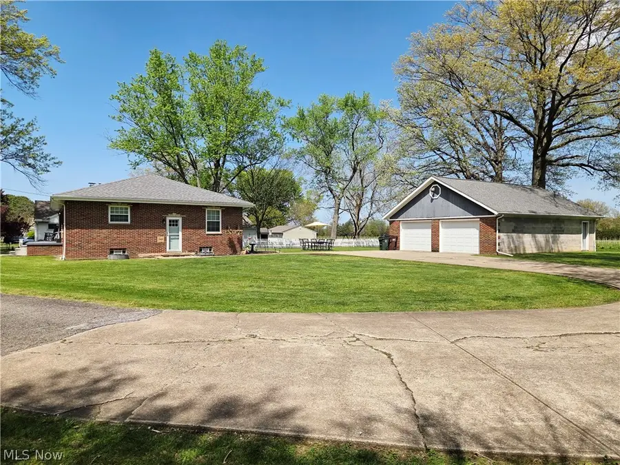 5869 Oberlin Road, Amherst, OH 44001 - #3