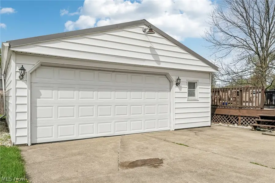 1377 E 28th Street, Ashtabula, OH 44004 - #3