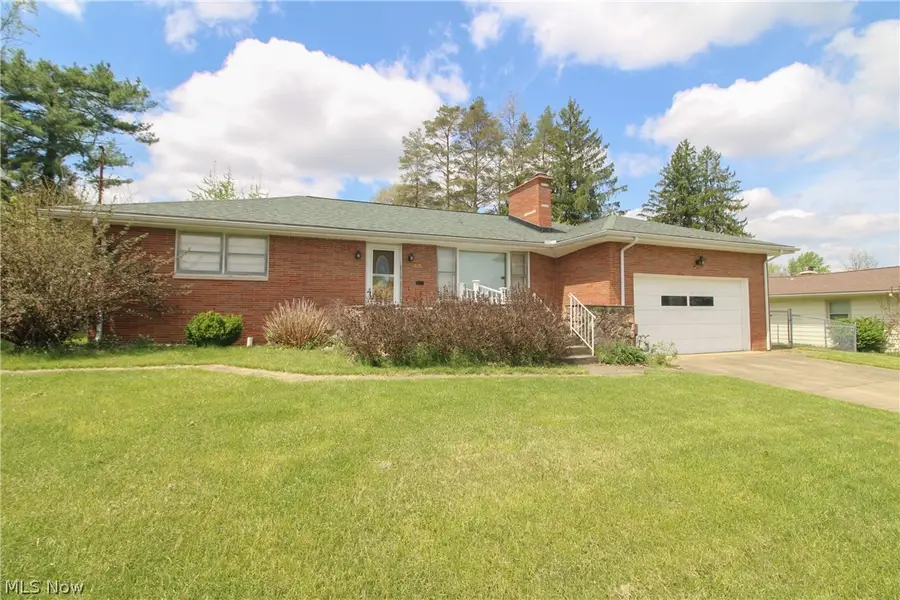 66 S Beverly Avenue, Austintown, OH 44515 - #2