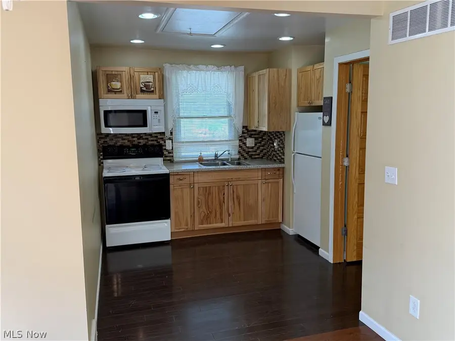 1018 Biltmore Avenue, Toronto, OH 43964 - #3