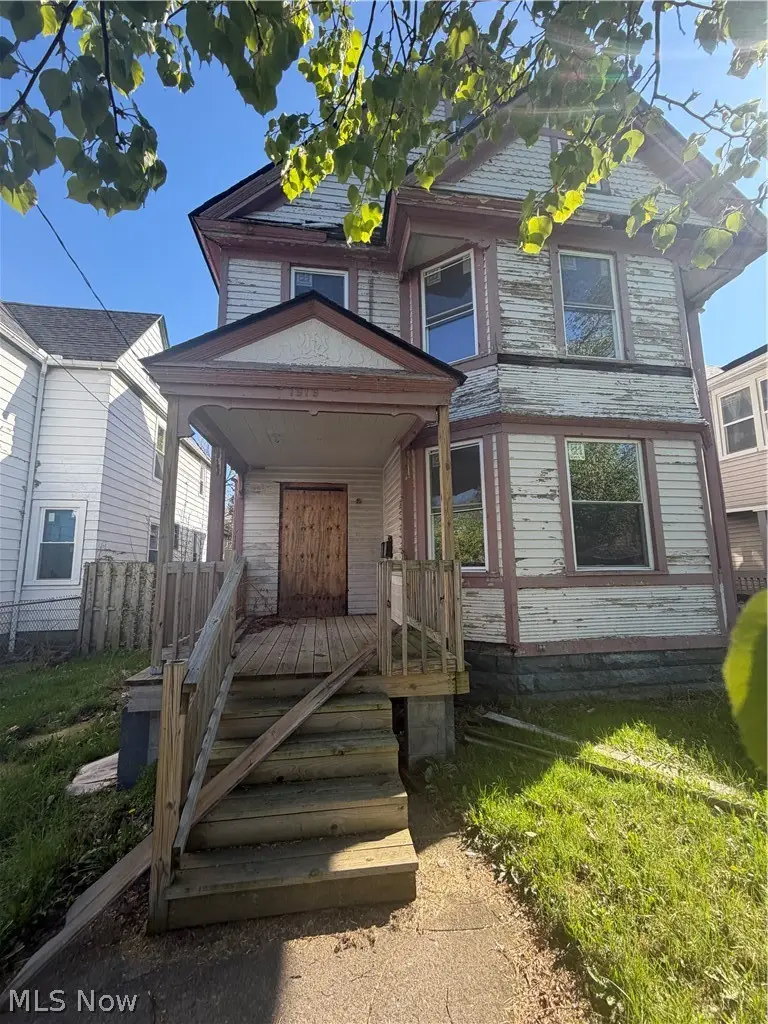 1919 Holmden Avenue, Cleveland, OH 44109 - #1
