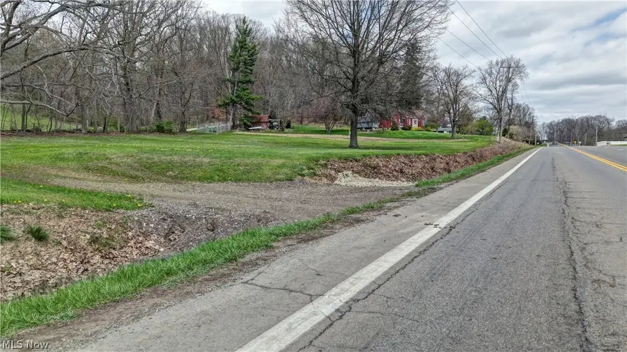 Erie Avenue Sw Sw Avenue, Navarre, OH 44662 - #3