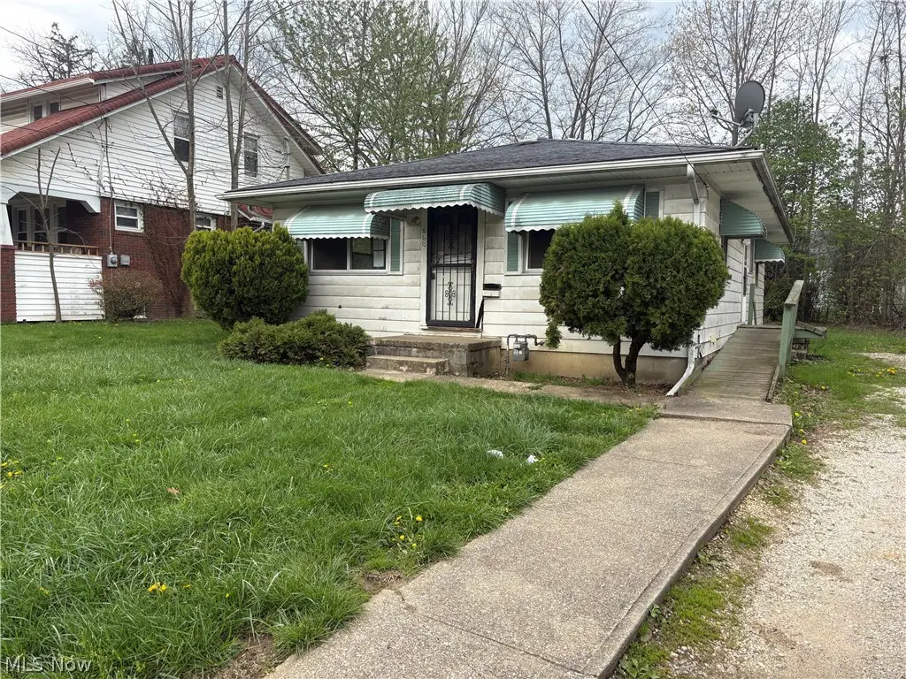 860 Mercer Avenue, Akron, OH 44320 - #1