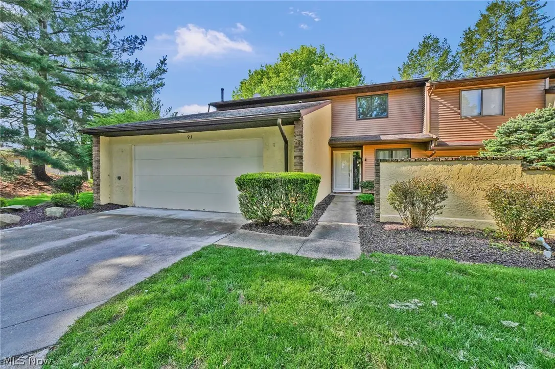 93 Silver Valley Boulevard, Munroe Falls, OH 44262 - #1
