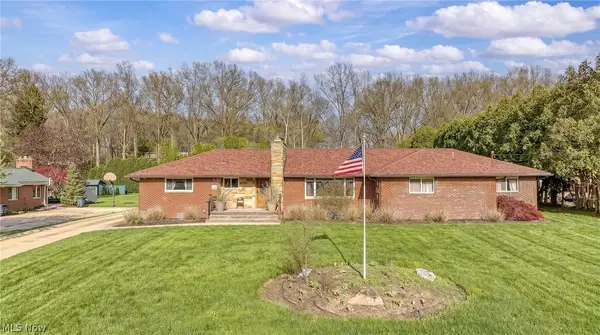 327 S Miller Road, Akron, OH 44333