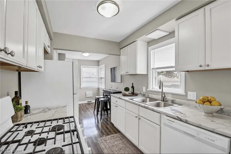 6469 Anita Drive, Parma Heights, OH 44130 - #3