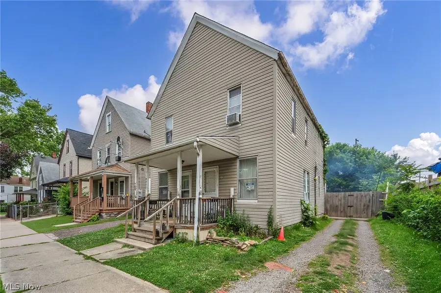 7814 Lawn Avenue, Cleveland, OH 44102 - #3