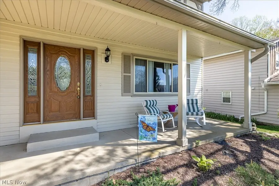 14272 E Hartford Drive, Strongsville, OH 44136 - #3