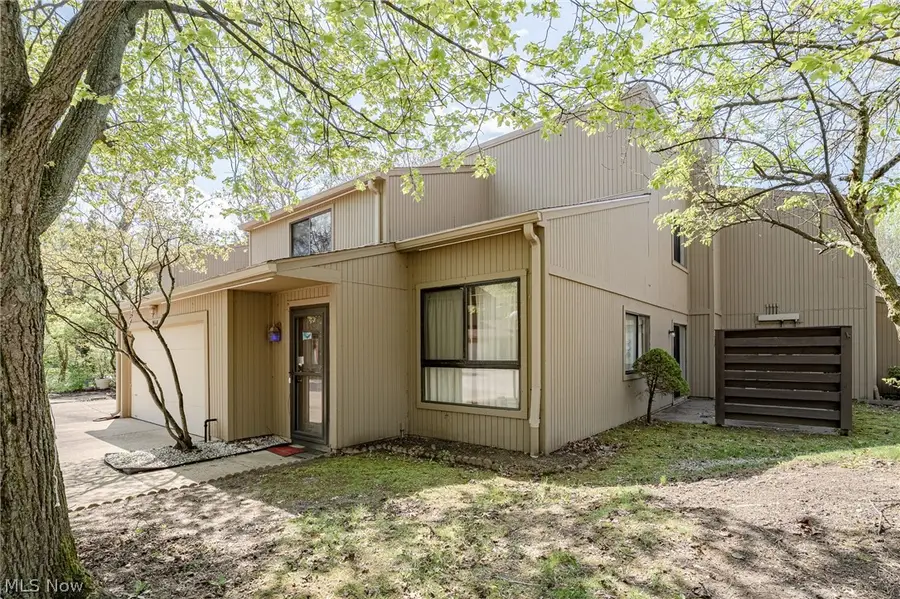 9668 Abbeyshire Way, Mentor, OH 44060 - #2