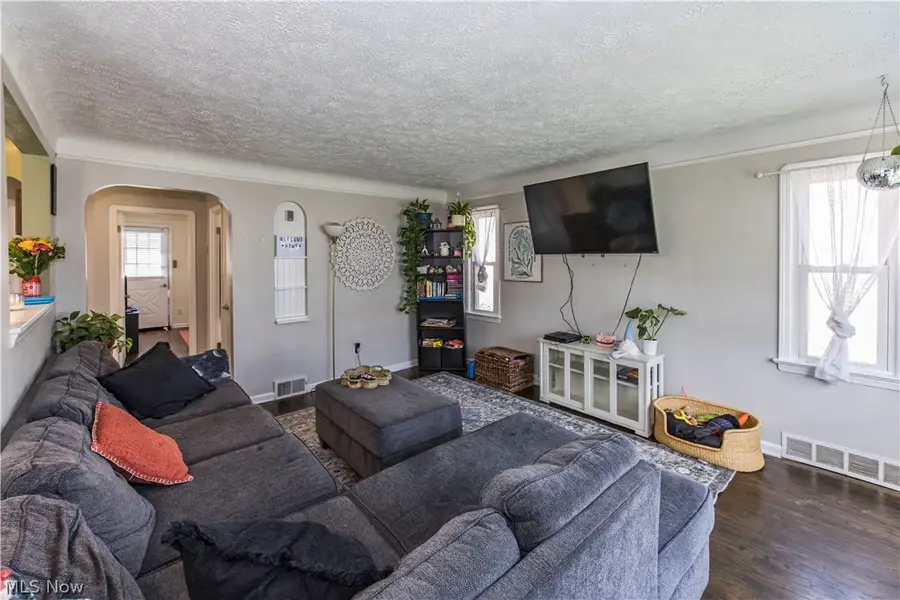 3303 Liggett Drive, Parma, OH 44134 - #3