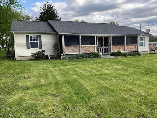 49 Cedar Street, New London, OH 44851