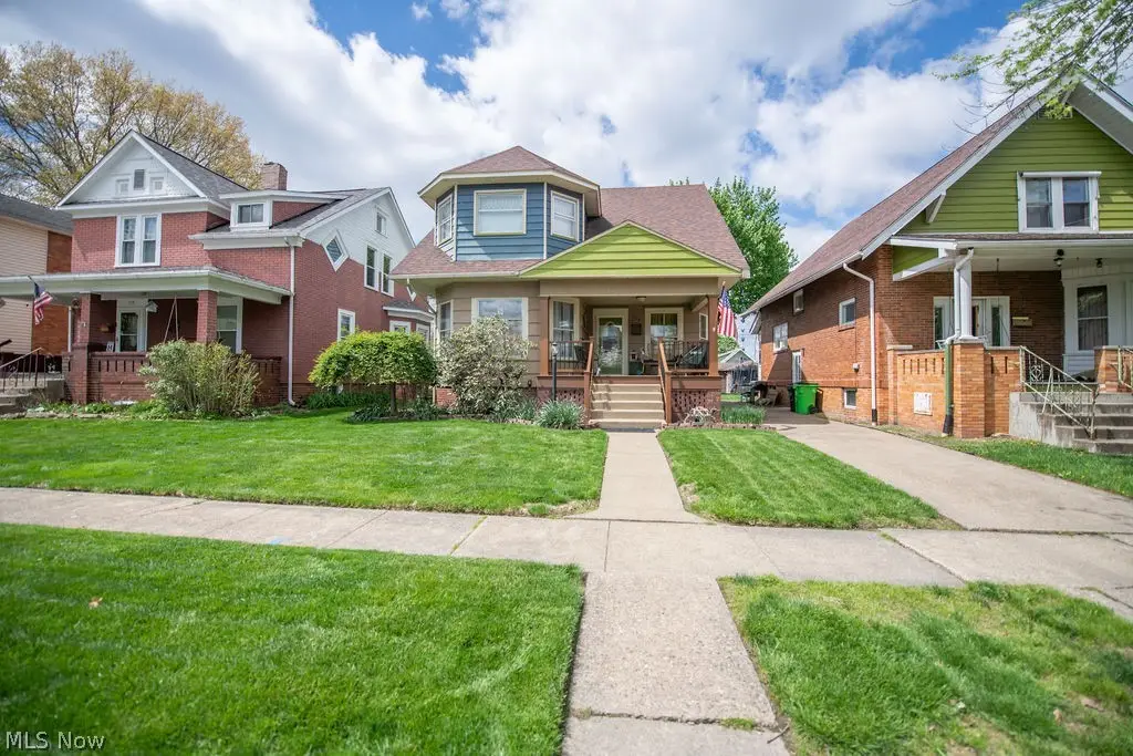 716 N Dawson Street, Uhrichsville, OH 44683 - #1