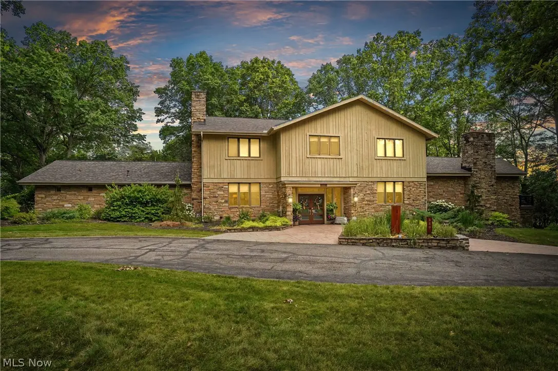 889 Eaton Avenue, Akron, OH 44303 - #1