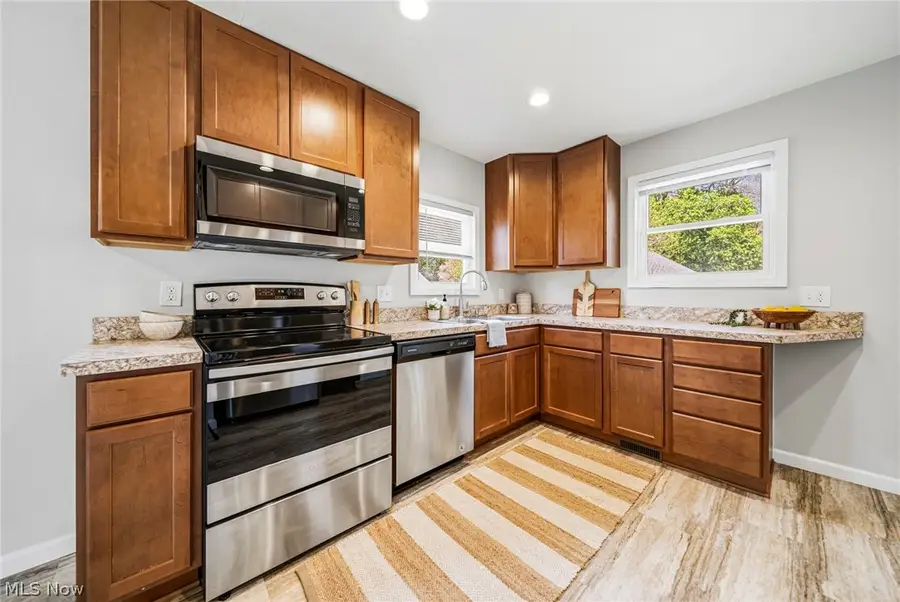 409 W Grant Street, Kent, OH 44240 - #3