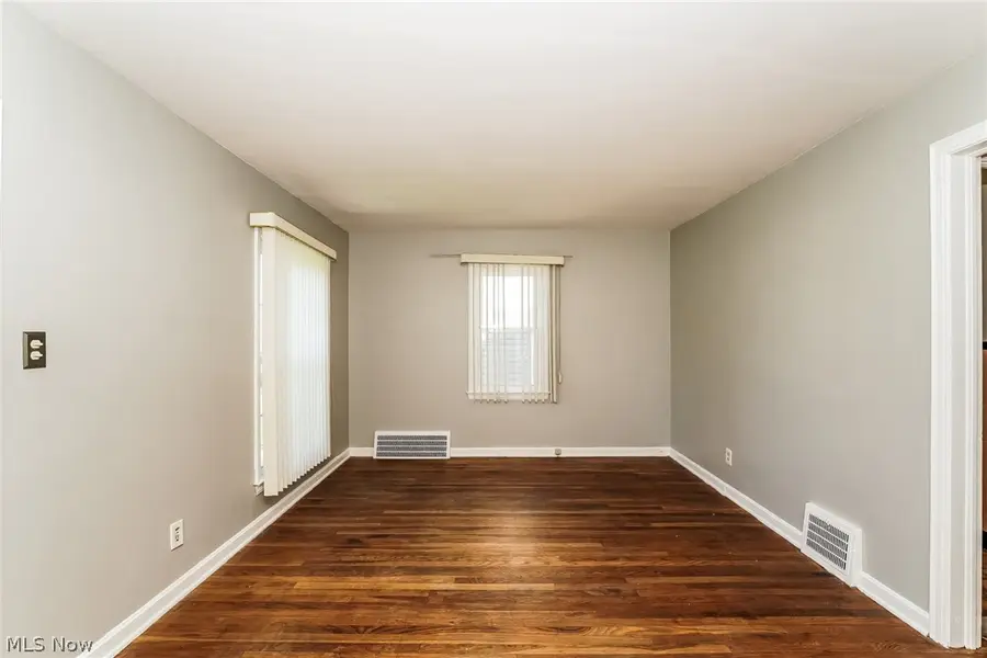 16315 Westview Avenue, Cleveland, OH 44128 - #3