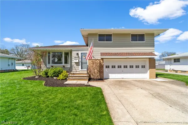 4040 W 213th Street, Fairview Park, OH 44126