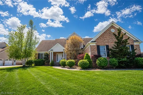 1204 Stone Crossing Ne Street, Canton, OH 44721