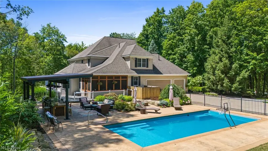 11625 Regent Park Drive, Chardon, OH 44024 - #2