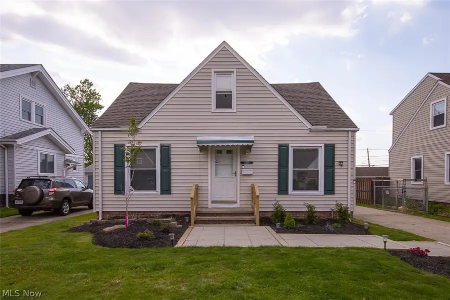 4360 Newberry Drive, Brooklyn, OH 44144 - #2