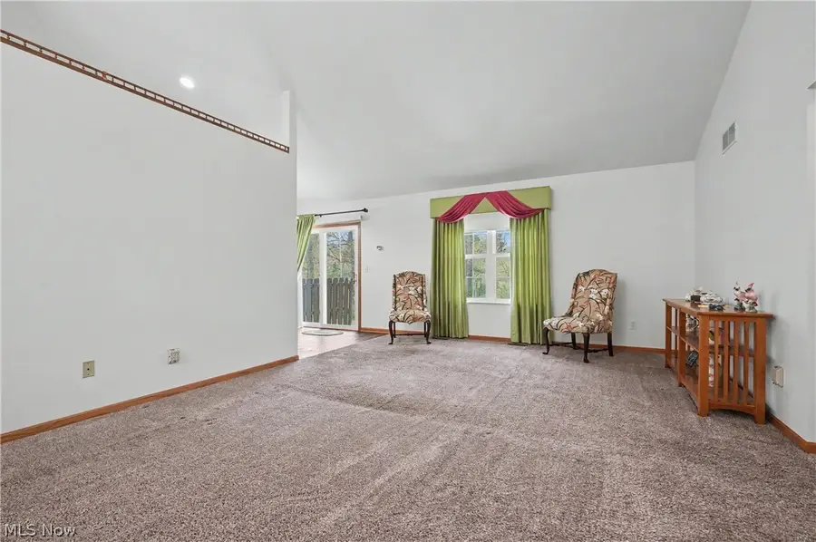 445 E Reserve Drive, Cuyahoga Falls, OH 44223 - #3