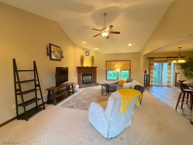 611 Parkdale Drive, Dover, OH 44622 - #3