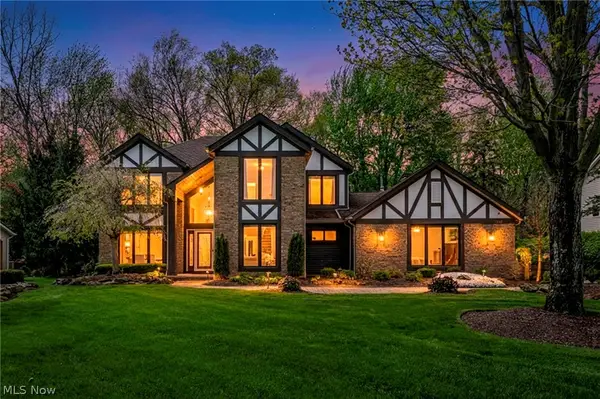 3640 Parson Pond Circle, Westlake, OH 44145