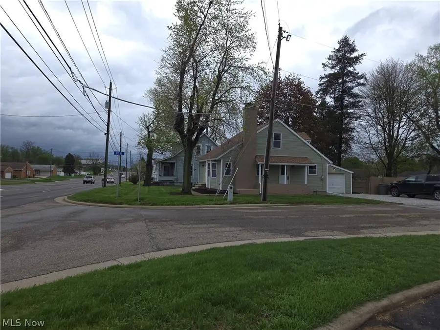 700 Whipple Nw Avenue, Canton, OH 44708 - #2