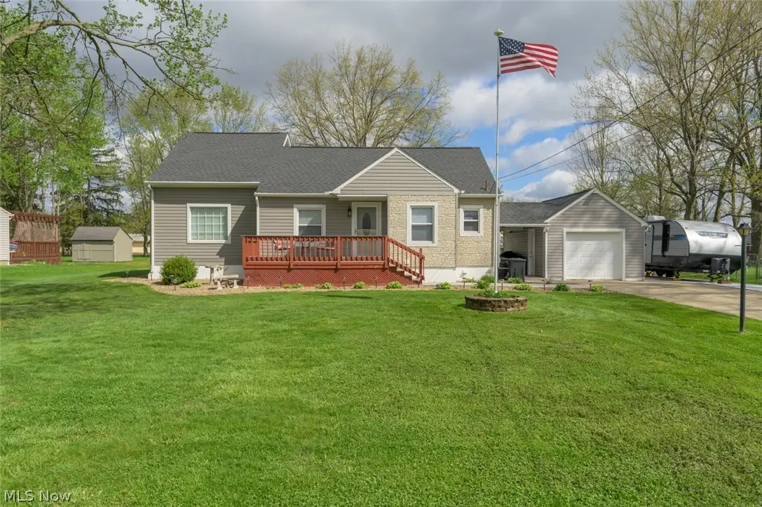 140 Edward Nw Street, Champion, OH 44483 - #1