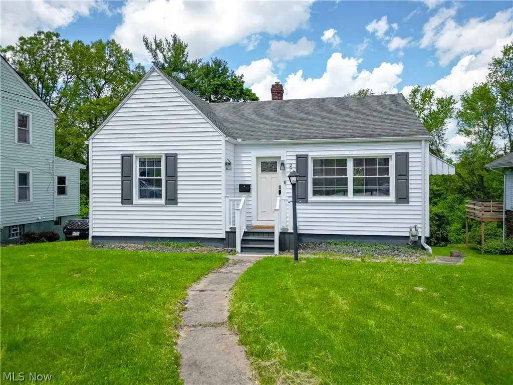 2717 Cleveland Avenue, Steubenville, OH 43952 - #1
