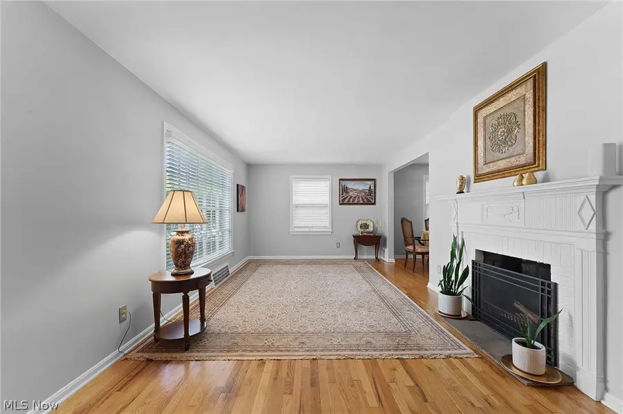 5268 Edenhurst Road, Lyndhurst, OH 44124 - #3