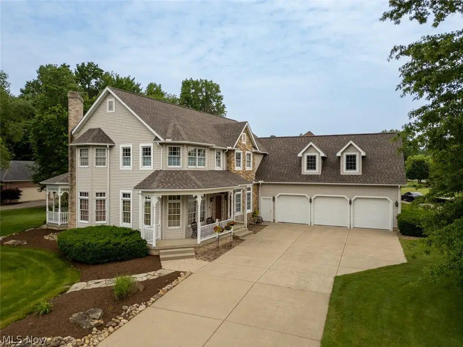 1015 Cambridge Ne Court, Warren, OH 44484 - #2